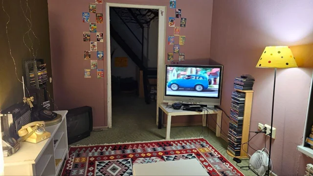 Комната DVD — фотография из архива